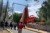 La aeronave, propiedad de la empresa Sky Balloons, sobrevolaba la zona arqueológica de Teotihuacán cuando el piloto intentó aterrizar cerca de la carretera Tuxpan.