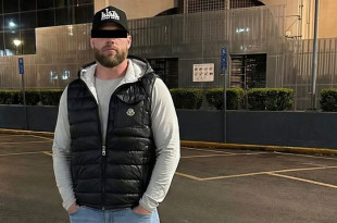 El abogado de Ryan Wedding, Anthony Colombo, aseguró que el exatleta olímpico canadiense no se entregó voluntariamente, sino que fue arrestado por las autoridades.