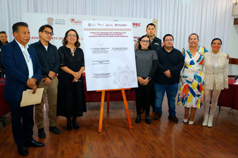  Azucena Cisneros destacó que esta alianza permitirá llevar servicios públicos a zonas marginadas.