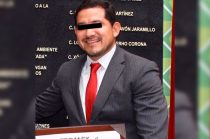El exfuncionario fue asegurado a la 01:38 horas por elementos de la Policía Ministerial de Investigación en el municipio de Metepec.