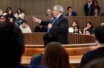 Ricardo Sodi Cuéllar, candidato a ministro de la Suprema Corte, hizo un llamado a los jóvenes en el foro “El Futuro del Poder Judicial en México” en Querétaro