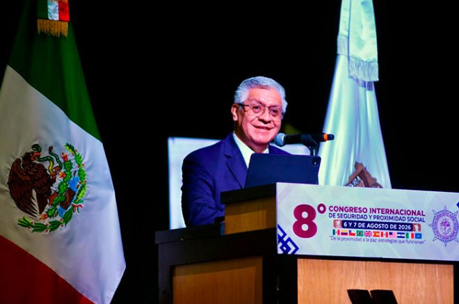 Cristóbal Castañeda Camarillo, secretario de Seguridad del Estado de México, presentó los resultados de la estrategia de seguridad durante el 8.º Congreso Internacional de Seguridad y Proximidad Social, realizado en Nezahualcóyotl.