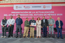 Autoridades en la presentación del Atlas de Riesgos 2025 del Estado de México