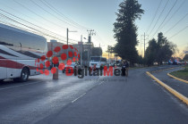 Policías estatales y municipales acordonan los carriles laterales de Paseo Tollocan