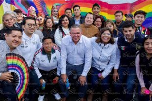 La diputade local Esmeralda Navarro Hernández encabezó la Jornada Nacional de Murales y Mosaicos en Valle de Chalco.