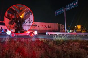 Choque entre autobús, tráiler y automóvil en la autopista México-Pirámides.