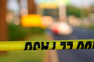 u hijo ingresó por una ventana al no recibir respuesta y la localizó con lesiones visibles en la cabeza.