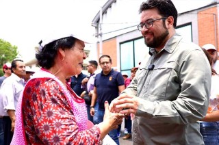 El candidato de la coalición Sigamos Haciendo Historia reconoce a las madres en su día