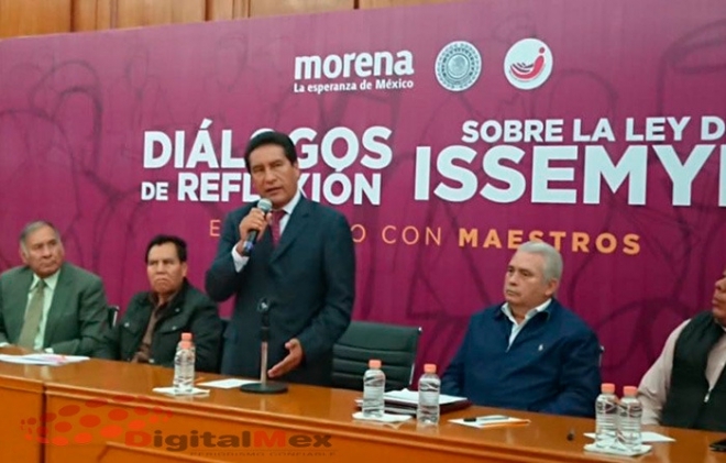 Piden maestros diálogo con el gobernador