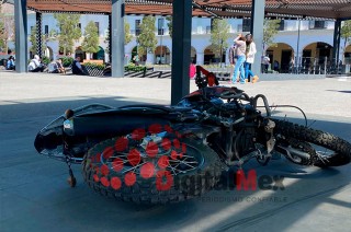 #Video: ¿De dónde salieron? Aparecen motos accidentadas en centro de #Toluca