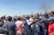 Los vecinos intervinieron al notar que trabajadores del Sistema Agua Potable llegaron al sitio y comenzaron a excavar