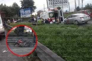 Un joven murió y su acompañante resultó gravemente herido tras un accidente de motocicleta en Boulevard Aeropuerto, en Toluca.