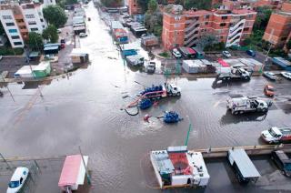 Una cuadrilla del Grupo Tláloc también se sumó a los trabajos.