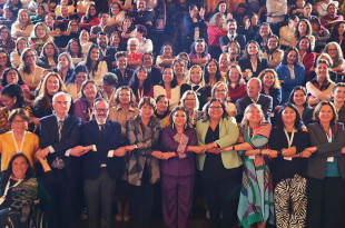 Foro “Ciudades Cuidadoras y Transformadoras”, celebrado en el Colegio de San Ildefonso, como parte de la XVI Conferencia Regional sobre la Mujer. 
