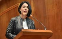 Karina indicó que la violencia contra las mujeres en razón de género es una de las manifestaciones más claras de desigualdad entre mujeres y hombres.