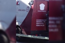 Según los primeros reportes, la víctima al parecer tenía heridas por arma de fuego y se encontraba al interior de una camioneta.