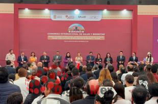 Asimismo, los asistentes podrán visitar lugares emblemáticos del Estado de México, como las pirámides de Teotihuacán, combinando cultura, conocimiento e innovación médica.