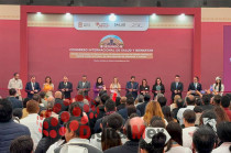 Asimismo, los asistentes podrán visitar lugares emblemáticos del Estado de México, como las pirámides de Teotihuacán, combinando cultura, conocimiento e innovación médica.