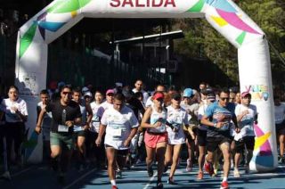 Durante la premiación se hizo entrega de algunos estímulos en especie, como bicicletas y artículos deportivos.