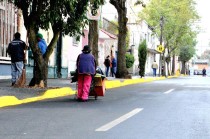 Vecinos y comerciantes de la calle José María González Arratia agradecen la rehabilitación de la vialidad, destacando la mejora en su calidad de vida.