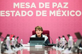 Delfina Gómez Álvarez, gobernadora del Estado de México, durante la Mesa de Coordinación para la Construcción de la Paz.