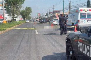 Un hombre de aproximadamente 40 años murió tras ser atropellado sobre Boulevard Aeropuerto, en Toluca.