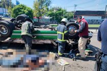 Video: Vuelca microbús en la México-Pachuca y deja varios heridos