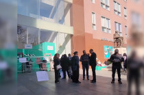 Personal judicial bloquea accesos y suspende actividades antes de la elección de nueva presidencia.