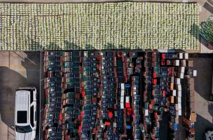 Autoridades localizaron una fábrica de máquinas y decomisaron más de 59 millones