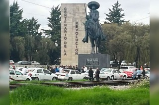 #ÚltimaHora: ¡Precaución! Taxistas bloquean Paseo Tollocan