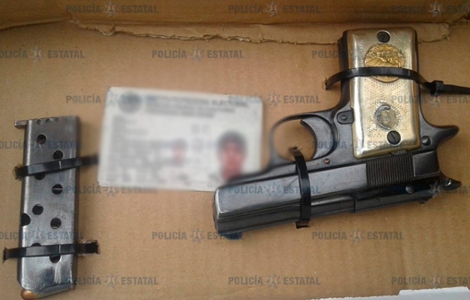 Detiene policía estatal a un sujeto por portación ilegal de arma de fuego