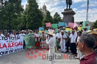 Eduardo Mejía, líder del ayuntamiento indígena de Atzingo, recordó que la solicitud formal se presentó con el soporte documental necesario y en apego a los requisitos para la creación de municipios en el Estado de México.