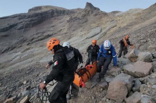 Los efectivos formaron dos células de búsqueda y efectuaron recorridos en diferentes puntos de la zona, hasta dar con la ubicación de la víctima, en el paradero "Colador de Ayoloco”.