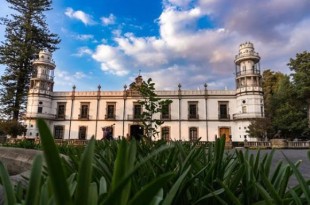 Las personas que mostraron malestares fueron atendidas por elementos del servicio médico de la universidad