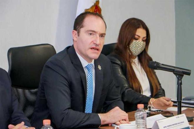 Son aproximadamente 2 mil 500 espacios comerciales los que estarán bajo la vigilancia de los agentes.