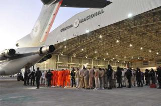 Se contó con el apoyo de personal de custodia penitenciaria de la SS e integrantes de la Guardia Nacional.