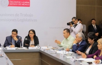 Buscan diputados transiciones ordenadas en los ayuntamientos