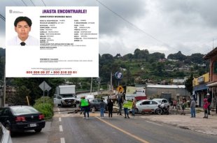 Familiares de Christofer Widrobo Nava bloquearon la carretera Tenango-Tenancingo para exigir avances en la búsqueda del joven.