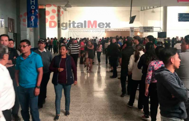 Se elevan ánimos en casillas especiales de la Terminal de Toluca