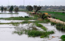 Fisura en el río Lerma alcanza 15 metros; trabajan para evitar otro escurrimiento