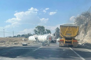 El accidente ocurrió pasando el mercado de San Bernabé, en dirección al municipio de Ixtlahuaca.