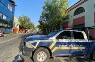 El accidente se registró en la esquina de la avenida Morelos y Andrés Quintana Roo, frente al Conservatorio de Música.