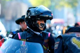 La multa va de 10 a 20 UMAs, equivalentes a entre mil 173 y 2 mil 346 pesos, además de la inmovilización de la motocicleta.