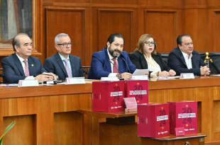 La entrega fue realizada por el secretario de Finanzas estatal, Óscar Flores Jiménez, quien señalo que el ejercicio fiscal 2024 cerró con ingresos por 400 mil 452 millones de pesos.