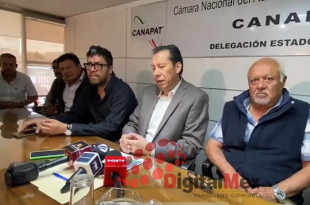 Odilón López Nava, delegado estatal de la Canapat, dijo que desde la visión de los transportistas, la Secretaría de Movilidad y el Instituto de Transporte no han cumplido con su obligación de actualizar el índice inflacionario en el sector.