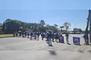 Los inconformes se apostaron frente a los Juzgados de Control Juicio oral y Ejecución de Sentencia, cerca de la estación del Mexibús La Quebrada.