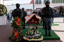 Se llevó a cabo una ceremonia de cuerpo presente y también se dio a conocer el apoyo que recibirán los deudos.