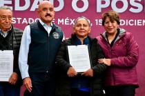 #Video: Delfina Gómez entrega títulos de propiedad con 90% de descuento a 4 mil familias mexiquenses