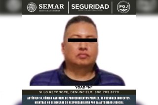 El detenido fue asegurado además en posesión de estupefacientes, por lo que fue puesto a disposición del Ministerio Público, donde se determinará su situación jurídica.