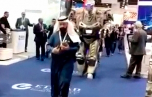 #Video: “Titán” el robot guardaespaldas
